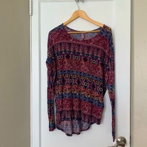 Beautiful and cozy long sleeve top